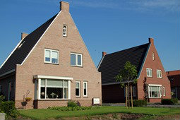 Woningen met strakke tuitgevels